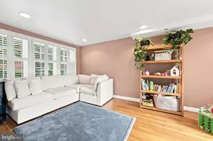 3123 Worthington Cir, Falls Church, VA 22044 - Photo 16