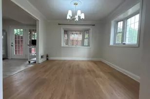 5602 Kings Park Dr, Springfield, VA 22151 - Photo 4