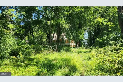 9112 Leesburg Pike, Vienna, VA 22182 - Photo 1