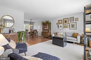 1236 Summerfield Dr, Herndon, VA 20170 - Photo 1