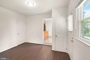 8902 Huxley Ct, Springfield, VA 22153 - Photo 28