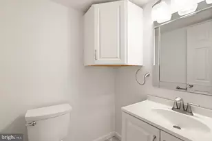 8902 Huxley Ct, Springfield, VA 22153 - Photo 46