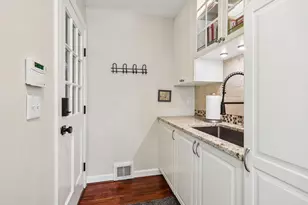16701 Cedar Post Ct, Centreville, VA 20120 - Photo 30