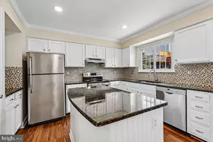 6777 Jenny Leigh Ct, Centreville, VA 20121 - Photo 18