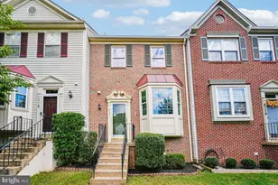 6777 Jenny Leigh Ct, Centreville, VA 20121 - Photo 2