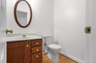 10637 Alison Dr, Burke, VA 22015 - Photo 18
