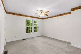 10637 Alison Dr, Burke, VA 22015 - Photo 16
