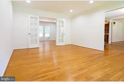 9614 Locust Hill Drive, Great Falls, VA 22066 - Photo 8