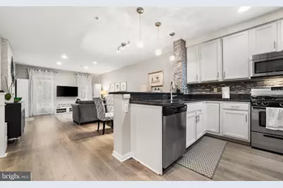 8850 Ashgrove House Lane #101, Vienna, VA 22182 - Photo 10