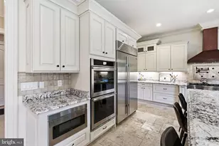 936 Kimberwicke Rd, McLean, VA 22102 - Photo 16