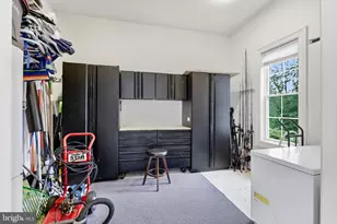 936 Kimberwicke Rd, McLean, VA 22102 - Photo 64