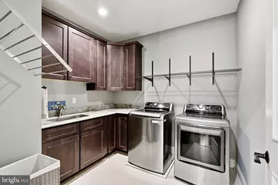 936 Kimberwicke Rd, McLean, VA 22102 - Photo 50