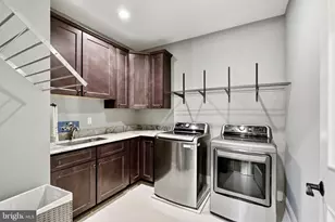 936 Kimberwicke Rd, McLean, VA 22102 - Photo 50