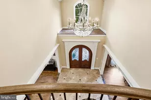936 Kimberwicke Rd, McLean, VA 22102 - Photo 10
