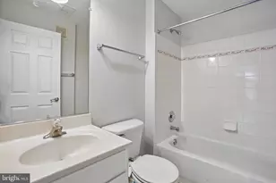 11506 Sperrin Cir, Fairfax, VA 22030 - Photo 24