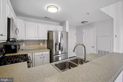 11506 Sperrin Circle #405, Fairfax, VA 22030 - Photo 12