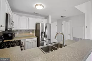 11506 Sperrin Cir, Fairfax, VA 22030 - Photo 12