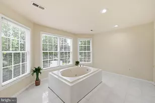 2725 Oldewood Dr, Falls Church, VA 22043 - Photo 36