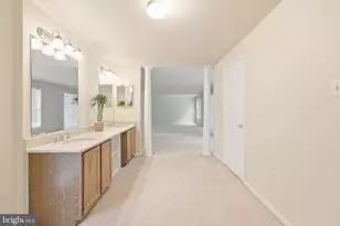 2725 Oldewood Dr, Falls Church, VA 22043 - Photo 24