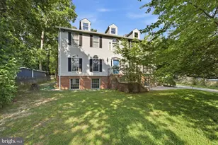 2725 Oldewood Dr, Falls Church, VA 22043 - Photo 44