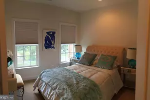 2094 Hutchison Grove Ct, Falls Church, VA 22043 - Photo 10