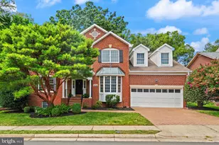 1946 Horse Shoe Dr, Vienna, VA 22182 - Photo 1