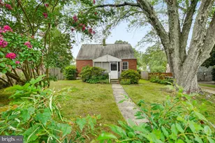 2926 Irvington Rd, Falls Church, VA 22042 - Photo 2