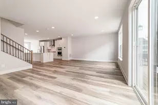 6227 Almerico Pl, Alexandria, VA 22312 - Photo 4