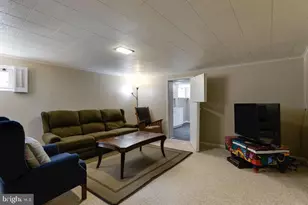 3460 Washington Dr, Falls Church, VA 22041 - Photo 14