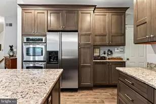 7606 Davis Field Ln, Springfield, VA 22153 - Photo 24