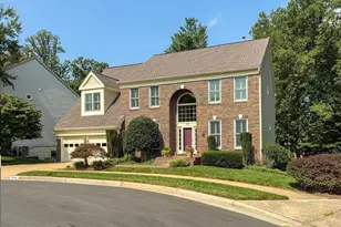 7606 Davis Field Ln, Springfield, VA 22153 - Photo 2