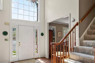7606 Davis Field Ln, Springfield, VA 22153 - Photo 4
