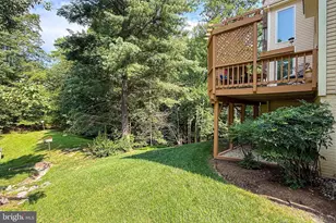 7606 Davis Field Ln, Springfield, VA 22153 - Photo 52