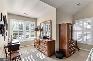 7606 Davis Field Ln, Springfield, VA 22153 - Photo 32