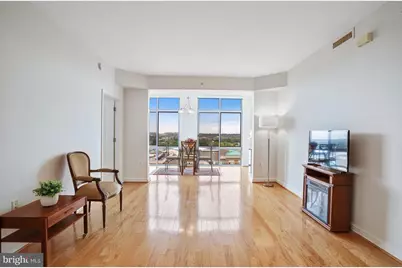 11990 Market Street #814, Reston, VA 20190 - Photo 6