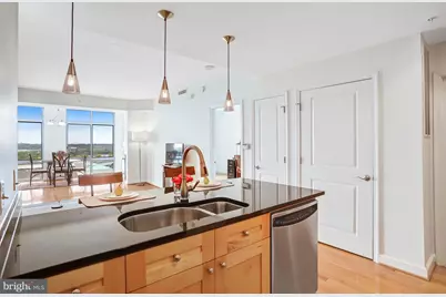 11990 Market Street #814, Reston, VA 20190 - Photo 4