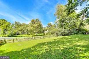 5414 Rumsford Ln, Burke, VA 22015 - Photo 4