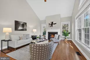889 Ballou St, Herndon, VA 20170 - Photo 36