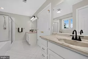 889 Ballou St, Herndon, VA 20170 - Photo 58