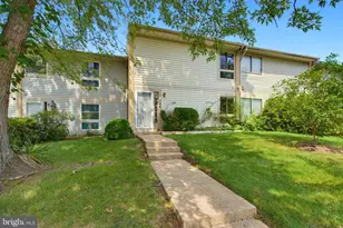 744 Cordell Way, Herndon, VA 20170 - Photo 2