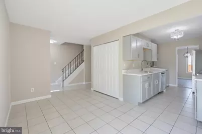 744 Cordell Way, Herndon, VA 20170 - Photo 6
