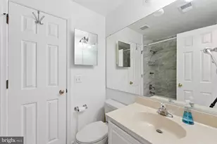 3804 Ridge Knoll Ct, Fairfax, VA 22033 - Photo 14