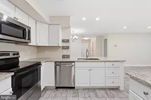 3804 Ridge Knoll Ct, Fairfax, VA 22033 - Photo 8