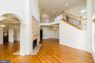 9005 Edgepark Rd, Vienna, VA 22182 - Photo 8