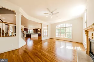 9005 Edgepark Rd, Vienna, VA 22182 - Photo 16