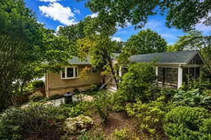 10147 Red Spruce Rd, Fairfax, VA 22032 - Photo 2