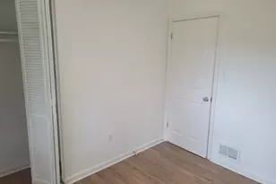 6818 Rolling Rd, Springfield, VA 22152 - Photo 20