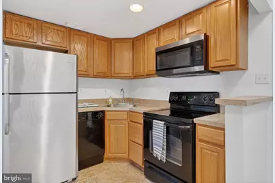 2059 Huntington Avenue #1602, Alexandria, VA 22303 - Photo 2