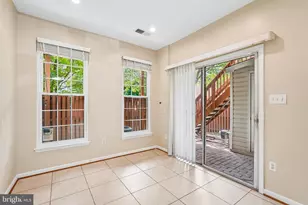 13135 Park Crescent Cir, Herndon, VA 20171 - Photo 14