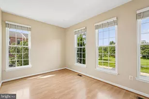 13135 Park Crescent Cir, Herndon, VA 20171 - Photo 36
